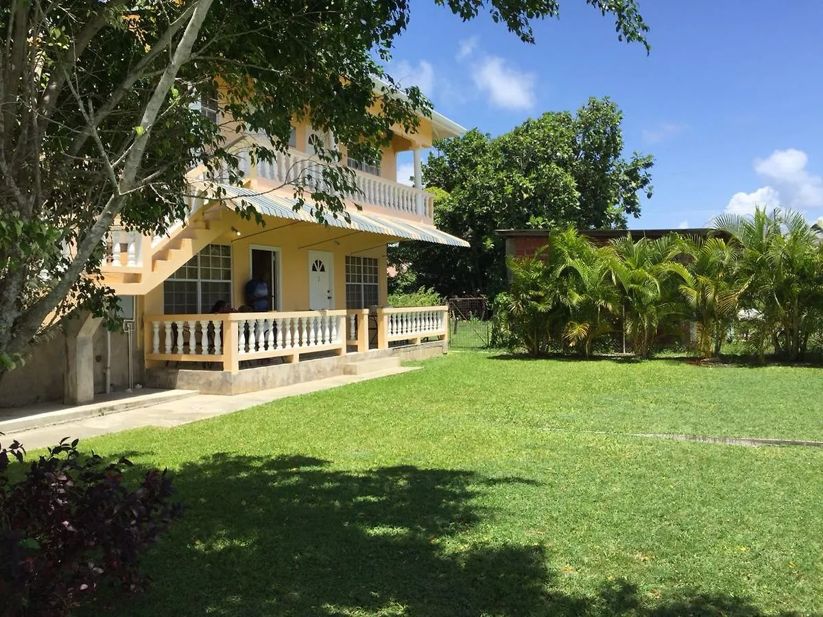 Pinky'S Holiday Apartments Canaan